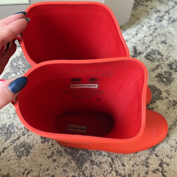 Hunter rain boots - Picture 3 of 5